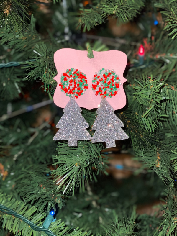 Christmas Tree Acrylic/Beaded earrings, Silver